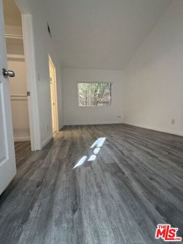 621 N Bronson Avenue 202, Los Angeles, CA 90004