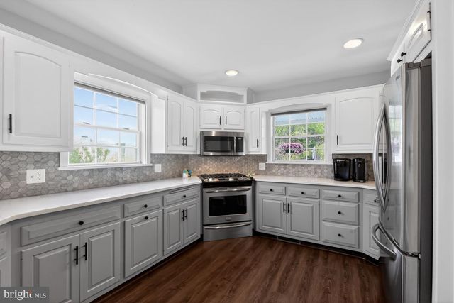 436 ELM AVE, Pitman, NJ 08071