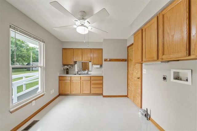 609 Main Street, East Lynne, MO 64743