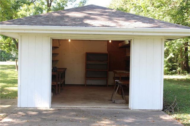 609 Main Street, East Lynne, MO 64743