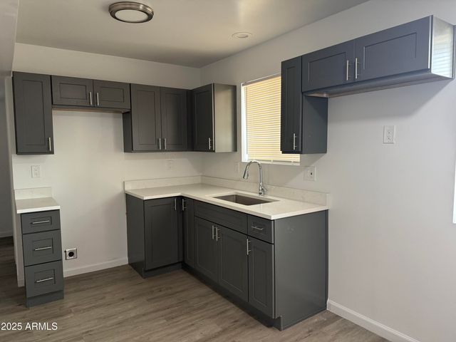 4619 S 16th Street Apt 8, Phoenix, AZ 85040