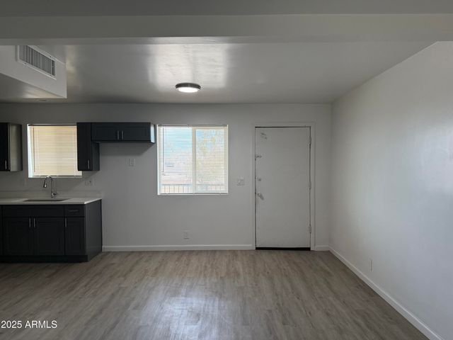 4619 S 16th Street Apt 8, Phoenix, AZ 85040