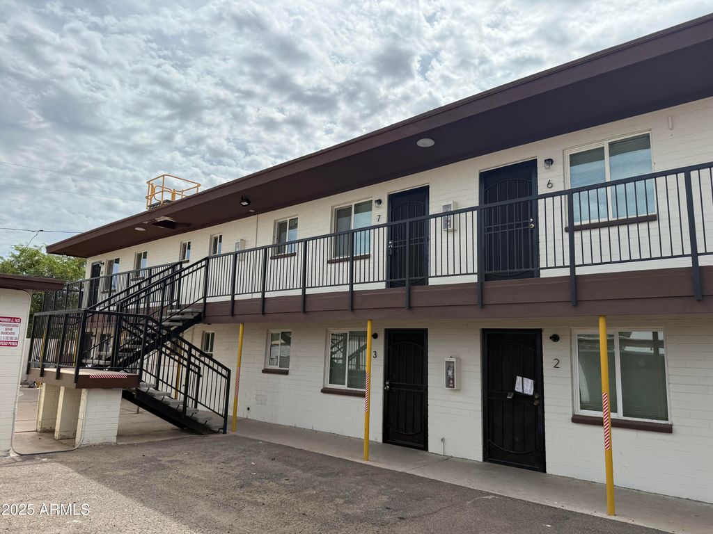 4619 S 16th Street Apt 8, Phoenix, AZ 85040