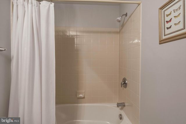 266 WILSHIRE BLVD, Swedesboro, NJ 08085
