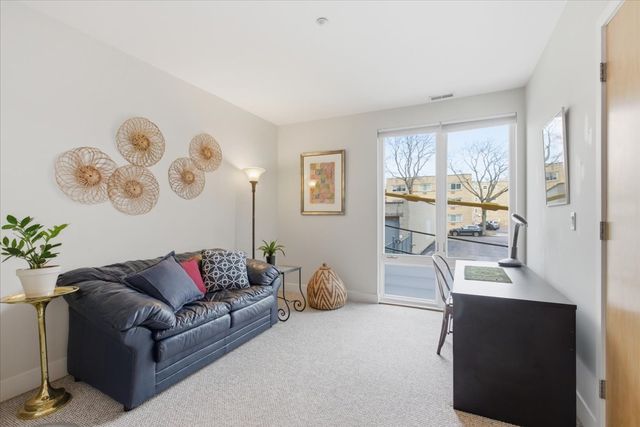 2515 Prairie Avenue 1E, Evanston, IL 60201