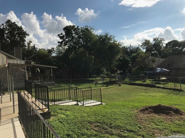 4015 Meeks, San Antonio, TX 78210