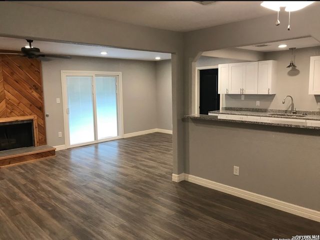 4015 Meeks, San Antonio, TX 78210