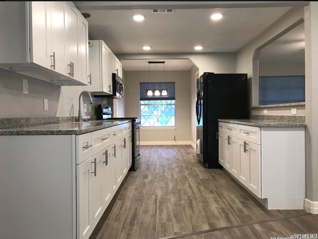 4015 Meeks, San Antonio, TX 78210