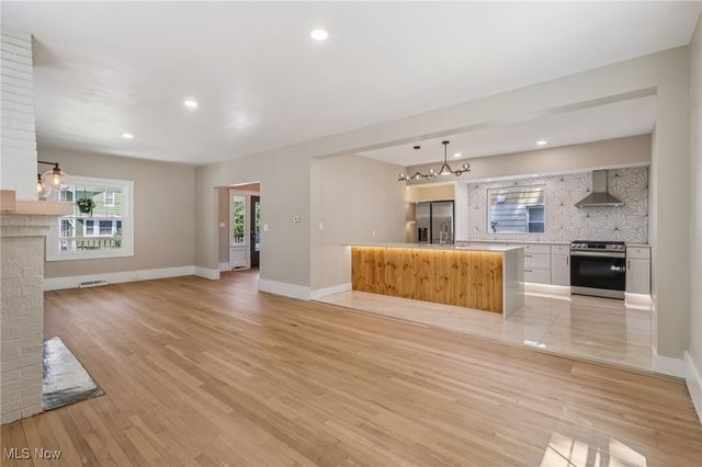 10225 Baltic Road, Cleveland, OH 44102