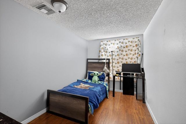 16112 FOXFIRE DRIVE, Tampa, FL 33618