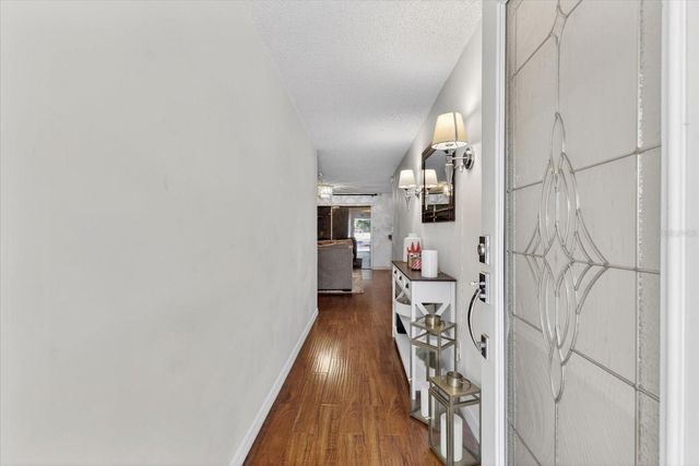 16112 FOXFIRE DRIVE, Tampa, FL 33618