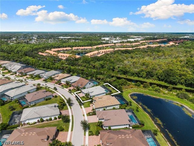 6907 Cocoplum ST, Naples, FL 34114