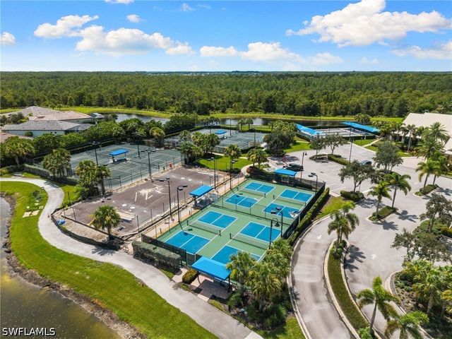 6907 Cocoplum ST, Naples, FL 34114