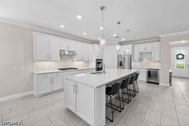 6907 Cocoplum ST, Naples, FL 34114