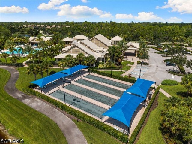 6907 Cocoplum ST, Naples, FL 34114