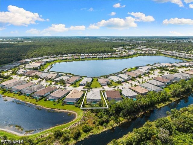 6907 Cocoplum ST, Naples, FL 34114
