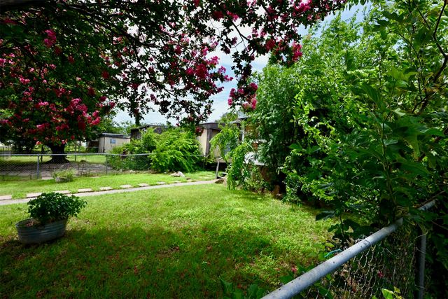 4362 Sunset Circle, The Colony, TX 75056