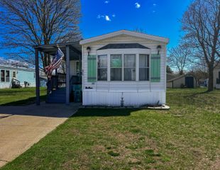 81 Cherry Court, Muskegon Twp, MI 49445