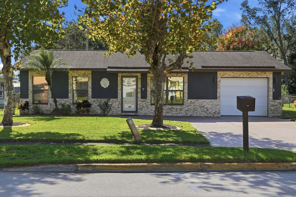 932 LORA STREET, Daytona Beach, FL 32114