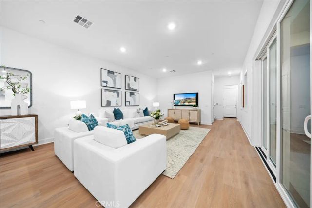 580 Mulligan, Irvine, CA 92618