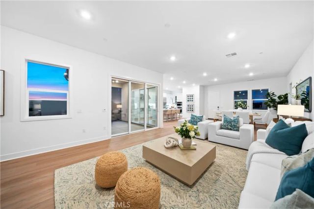 580 Mulligan, Irvine, CA 92618