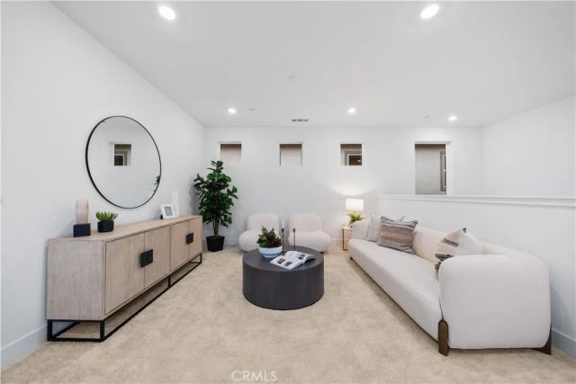 580 Mulligan, Irvine, CA 92618