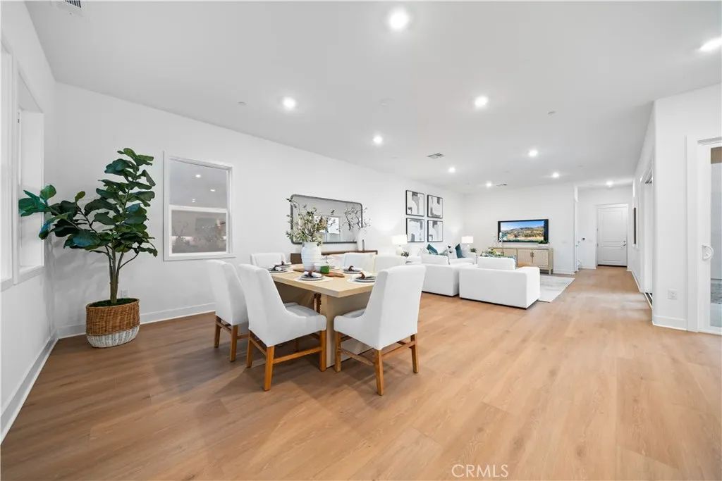 580 Mulligan, Irvine, CA 92618