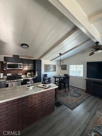 9161 Santa Fe East 39, Hesperia, CA 92345