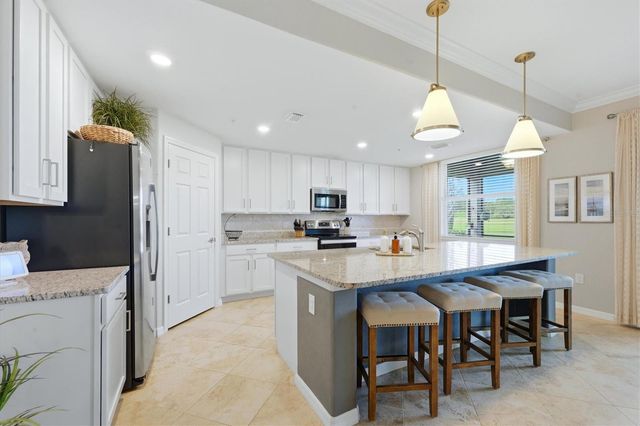 14049 BLACK BEAUTY DRIVE 711, Punta Gorda, FL 33955