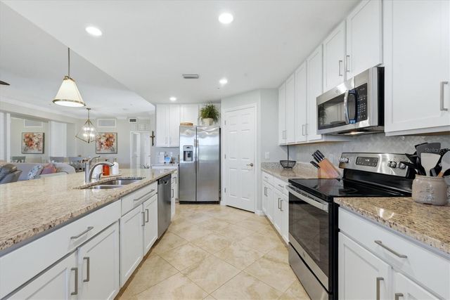 14049 BLACK BEAUTY DRIVE 711, Punta Gorda, FL 33955