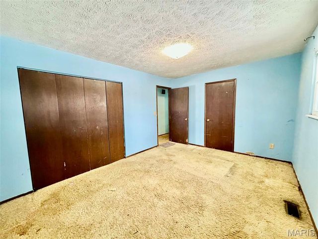 34241 Bluegill Drive, Brighton, IL 62012