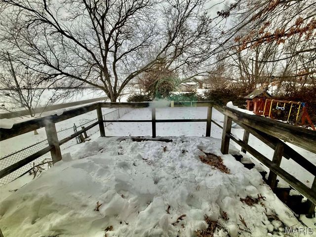 34241 Bluegill Drive, Brighton, IL 62012