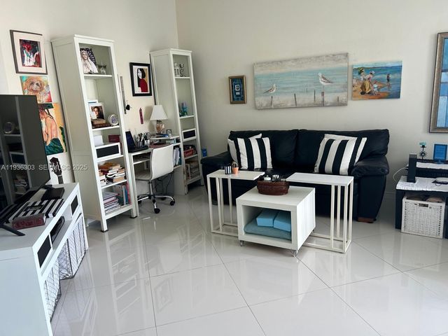 3801 S Ocean Dr PH16L, Hollywood, FL 33019