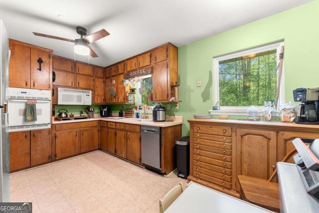 70 Cane Creek Valley Road, Dahlonega, GA 30533