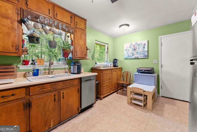 70 Cane Creek Valley Road, Dahlonega, GA 30533