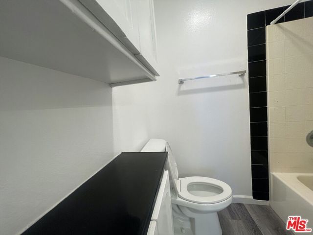 1338 N Sierra Bonita Avenue 102, West Hollywood, CA 90046