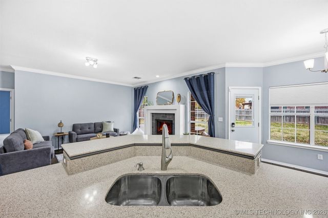 8709 125th East Avenue, Owasso, OK 74055