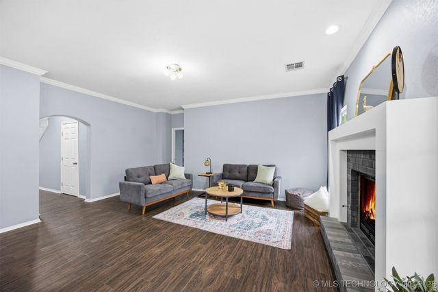 8709 125th East Avenue, Owasso, OK 74055