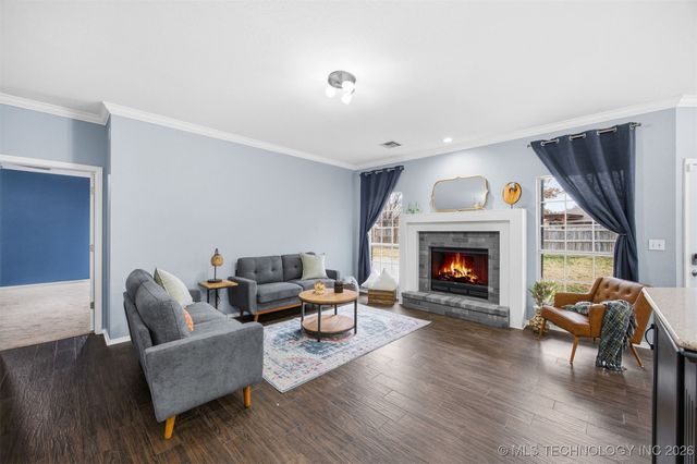 8709 125th East Avenue, Owasso, OK 74055