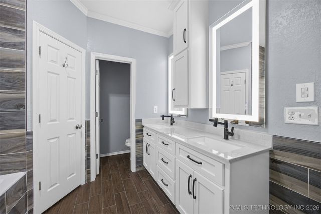 8709 125th East Avenue, Owasso, OK 74055