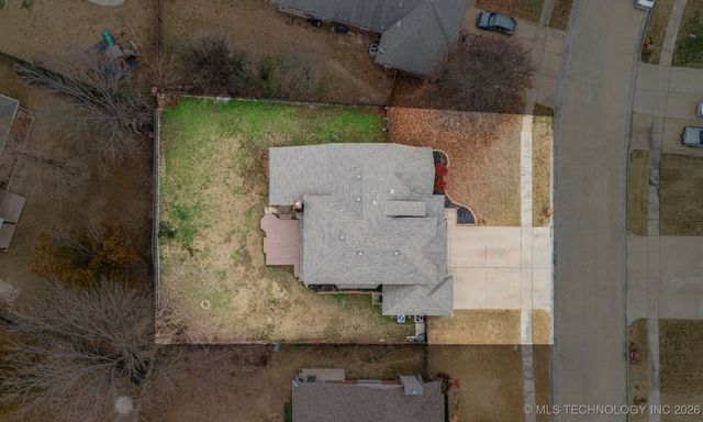 8709 125th East Avenue, Owasso, OK 74055