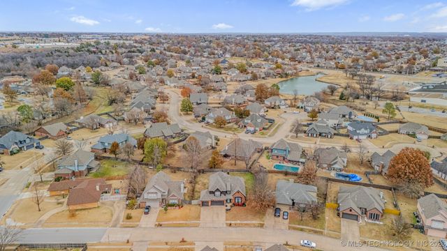 8709 125th East Avenue, Owasso, OK 74055