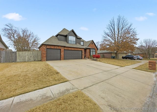 8709 125th East Avenue, Owasso, OK 74055