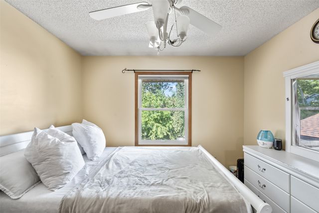 3700 SE 24th Court, Des Moines, IA 50320