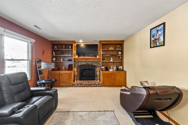 3700 SE 24th Court, Des Moines, IA 50320