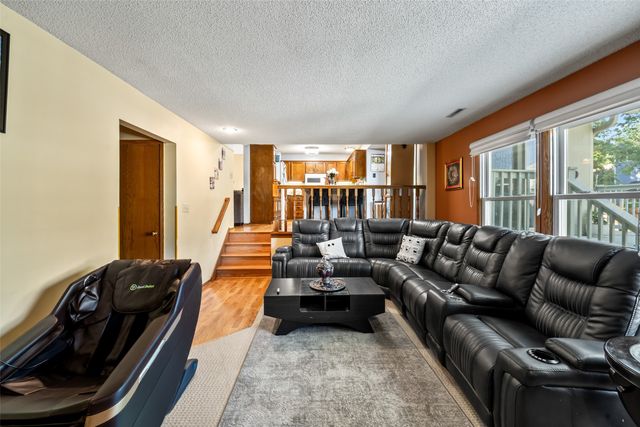3700 SE 24th Court, Des Moines, IA 50320