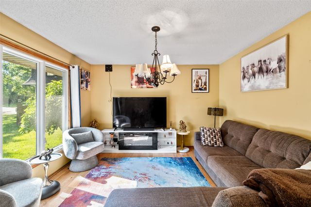 3700 SE 24th Court, Des Moines, IA 50320