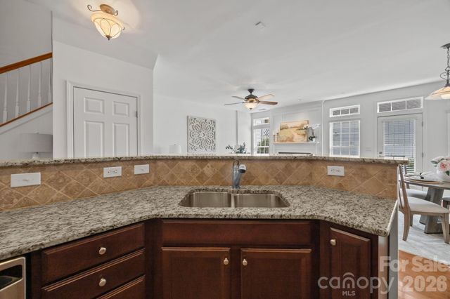 738 Naramore Street, Davidson, NC 28036