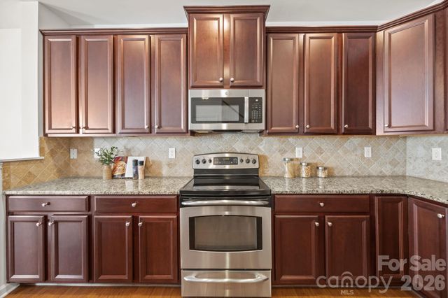 738 Naramore Street, Davidson, NC 28036