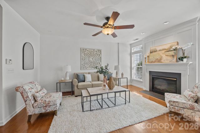 738 Naramore Street, Davidson, NC 28036